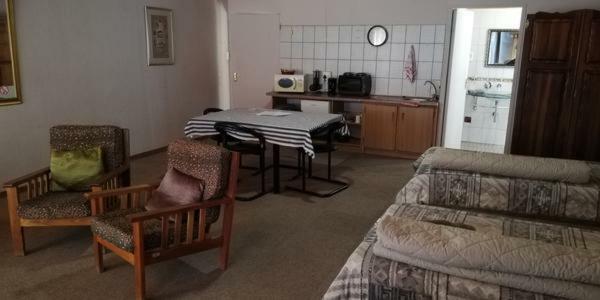Anandi Guesthouse Маріенталь Екстер'єр фото